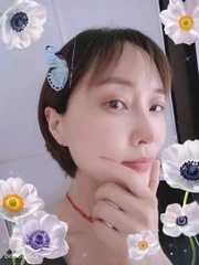 健身一字马姐姐