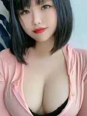 御姐身材，萝莉外表