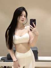 纯�欲反差美女