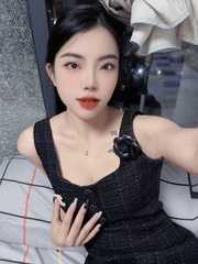 居家美少妇