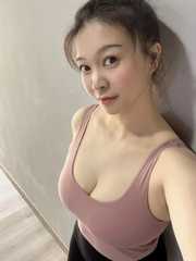 健身少妇爽歪歪